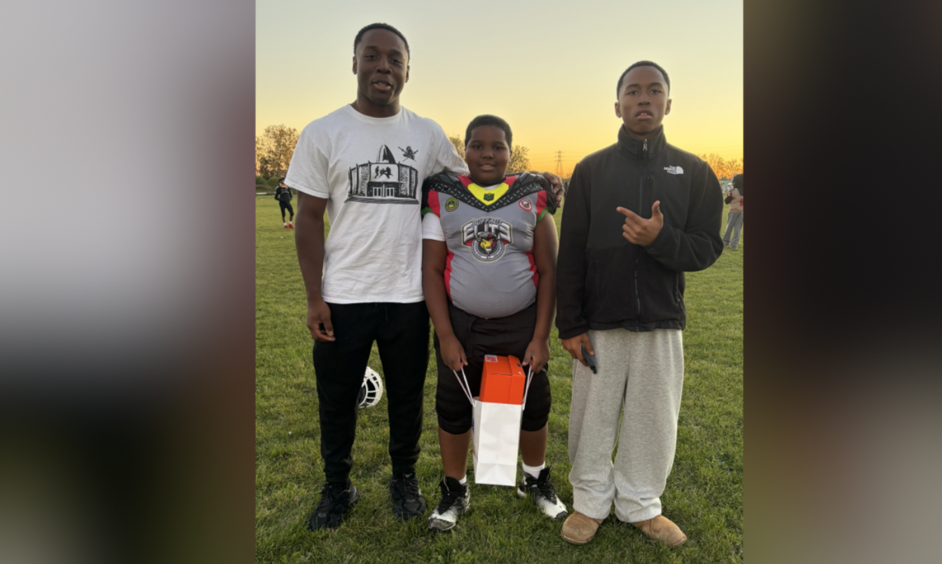 'We wanted to give back': Buffalo brothers launch nonprofit to help young athletes get sports equipment — Niagara Falls Schools news