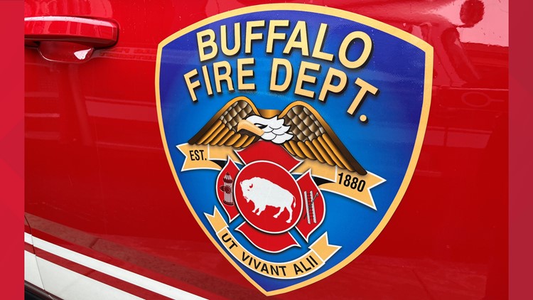 2 cats and owner displaced after fire at Elmwood apartment building — WGRZ (Buffalo/Western NY)